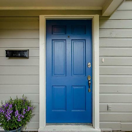 The Blue Door Bungalow - Luxury Home Downtown Houston Exterior foto
